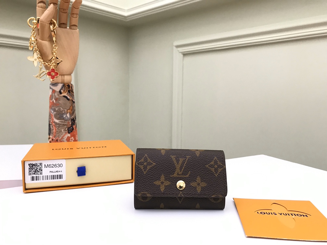 i1575741096_2152_0.jpg 6 Key Holder - Image 1