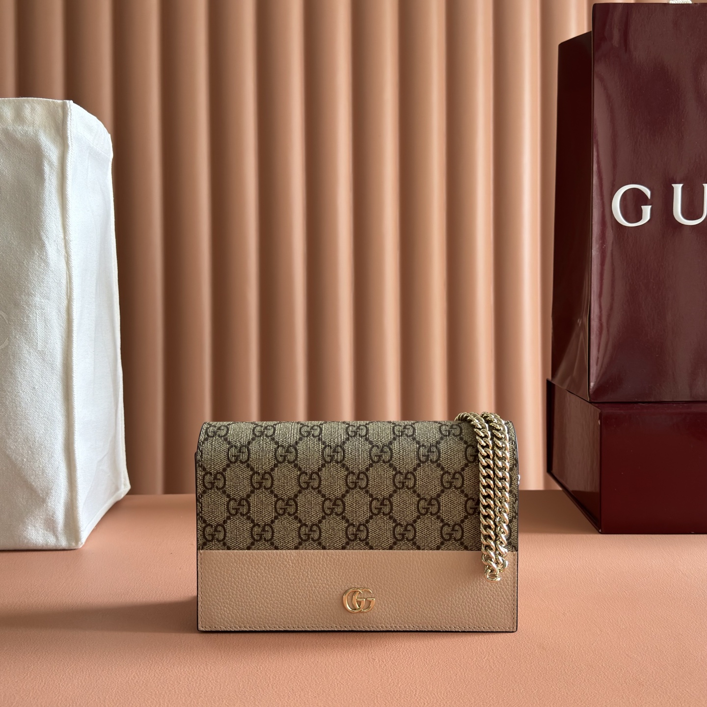 i1776251266714_9239_0_0.jpg Bi-color GG Marmont wallet on chain - Image 1