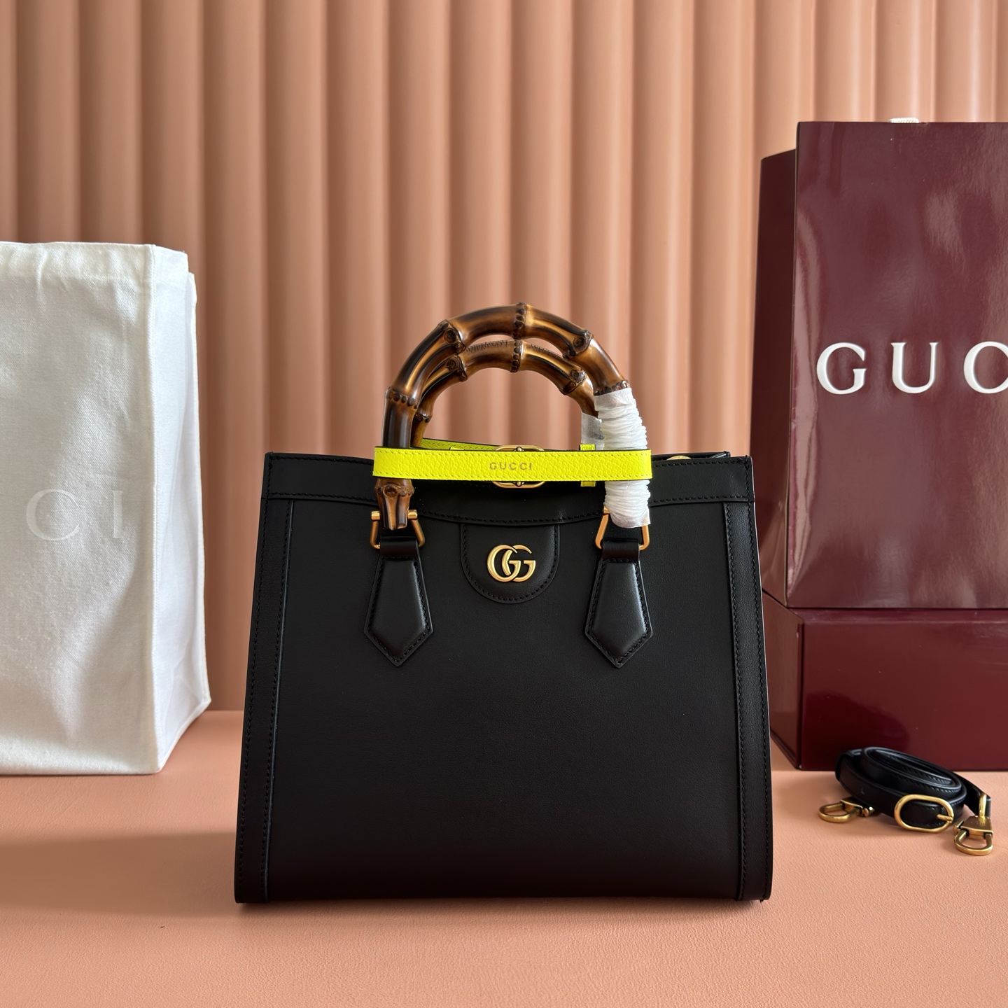 i1766219451490_2706_0_0.jpg Diana Small Tote - Image 1