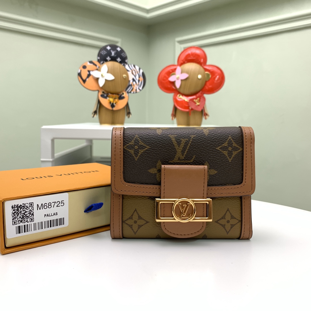 i1587957990_4431_0.jpg DAUPHINE COMPACT WALLET - Image 1